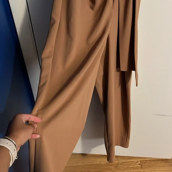 Zara brown jumpsuit - Picture 3 of 3